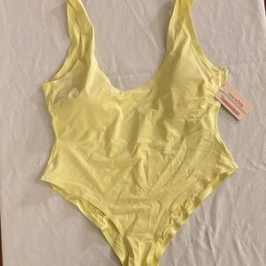 Onewith yellow one piece high cut 2x swimsuit - NWT - Buzzin